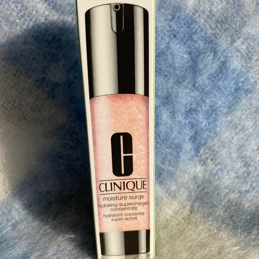 Clinique Moisture Surge NIB